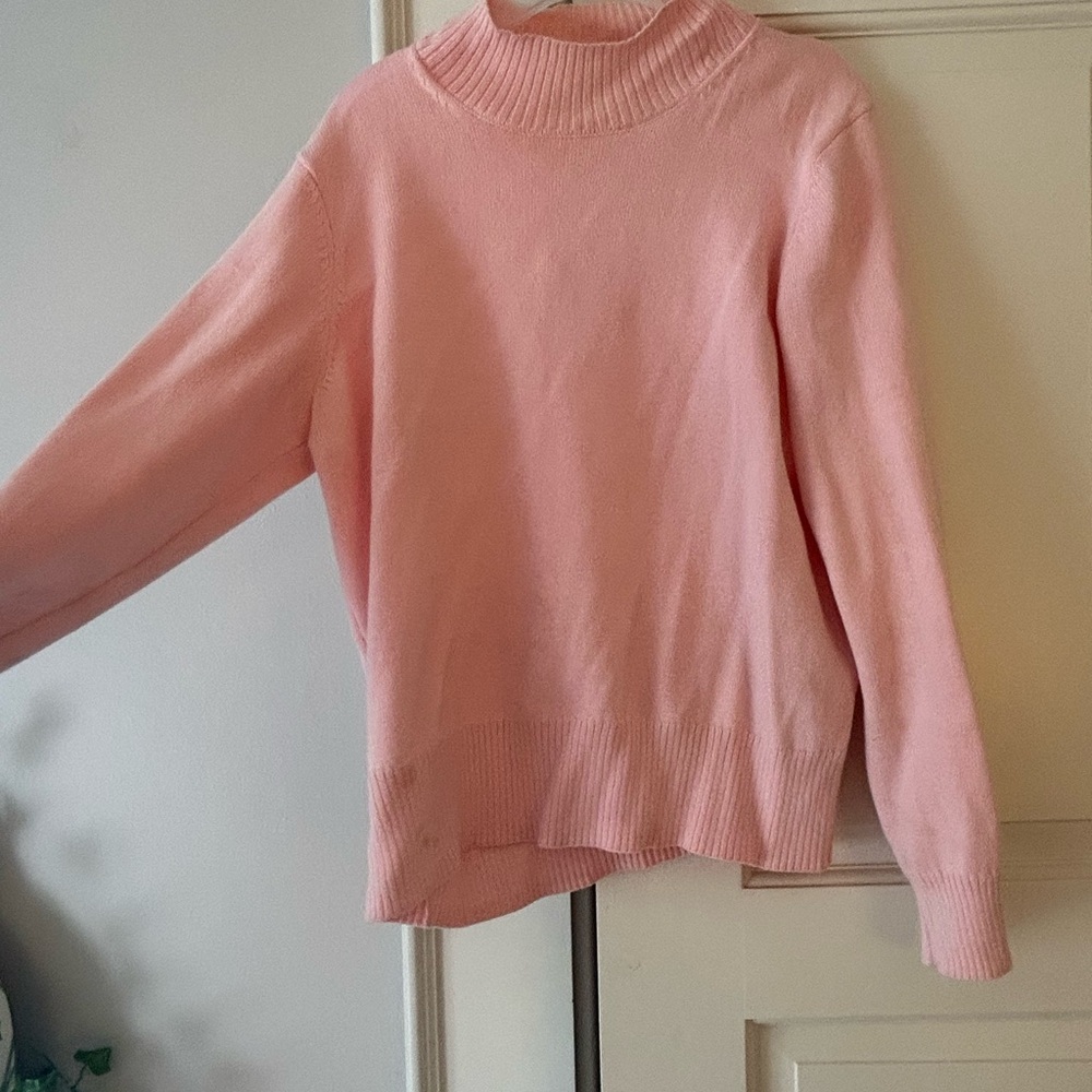 Old navy sweater